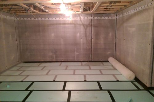 Tanking a cellar with Newton waterproofing systems