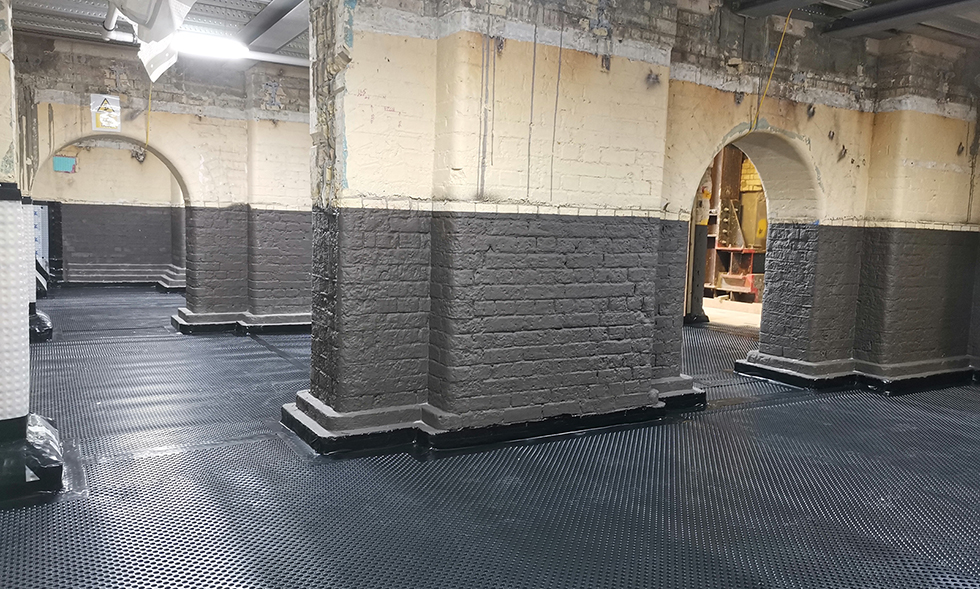 Large-internal-tanking-installation