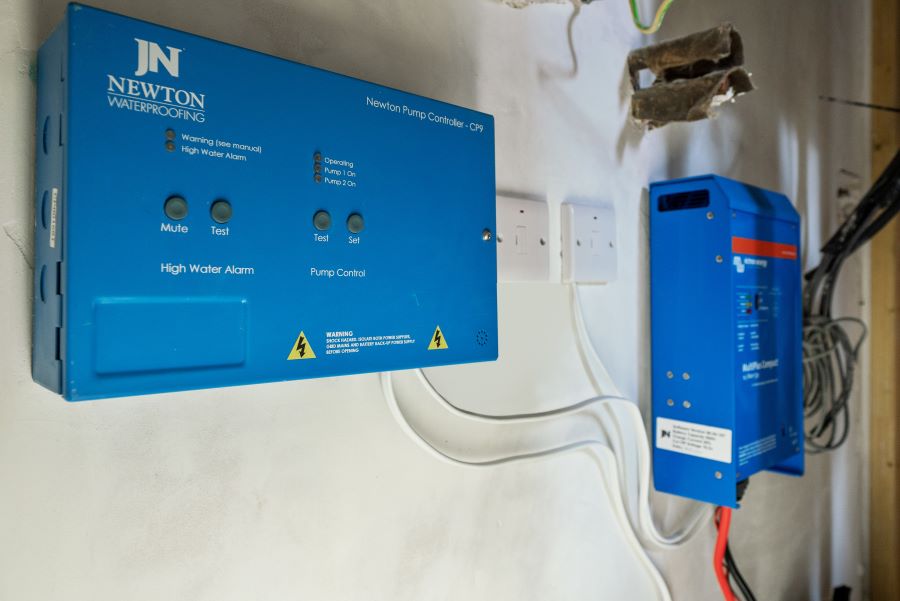 Newton Pump Controller and Inverter application